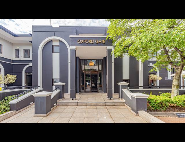 640M² OFFICE TO LET IN HYDE PARK